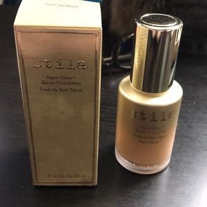 Stila Aqua Glow Serum Foundation